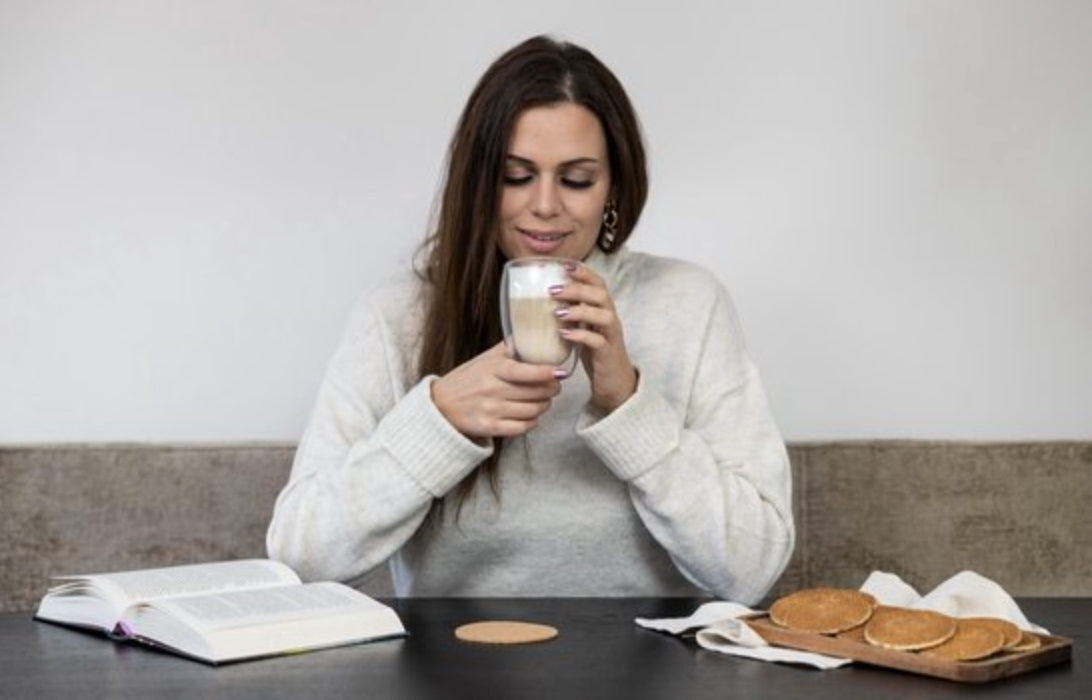 Betrahan Handgeblazen Dubbelwandige Glazen - 350ML Set van 4 - Theeglazen - Koffieglazen - Gratis Glazen Rietjes